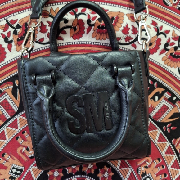 Steve Madden Handbags - Steve Madden "BBABI" Quilted Small Crossbody Bag Black